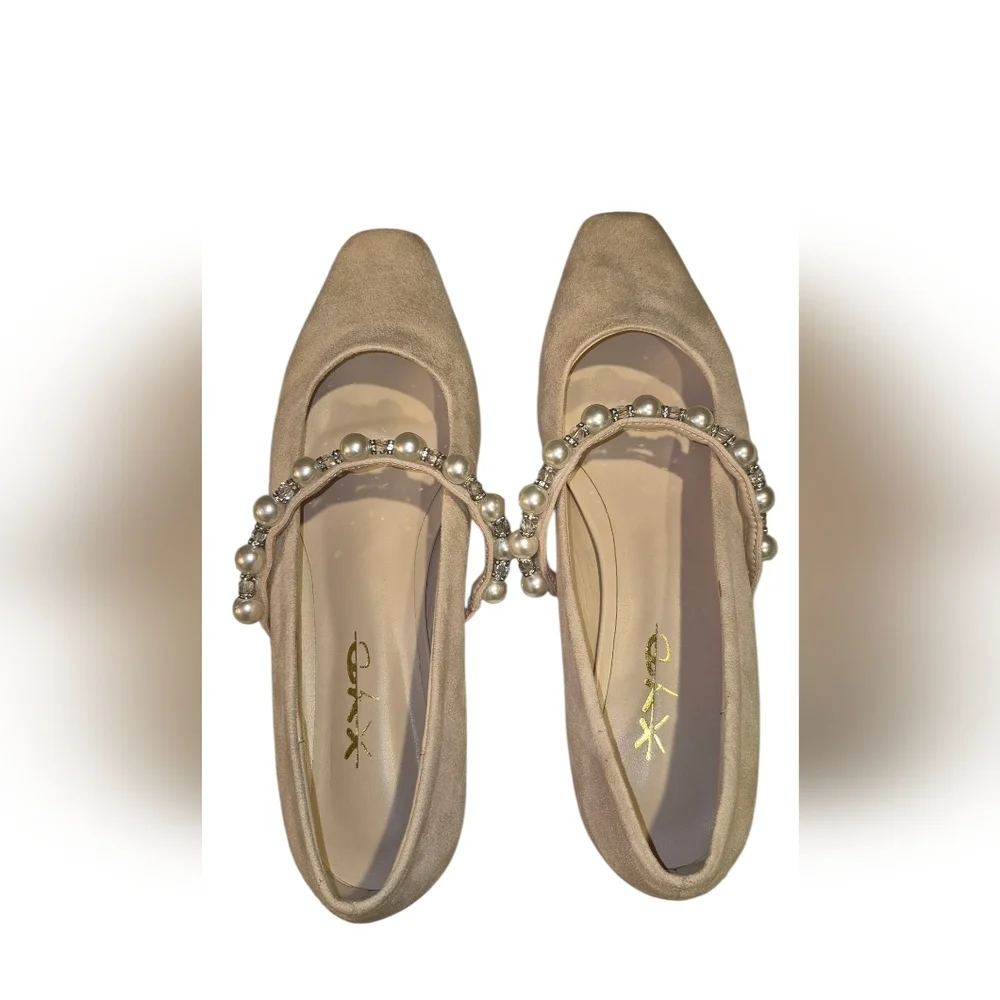 Elegant Beige Women's Shoes with Pearl Detailing - Picture 5 of 14